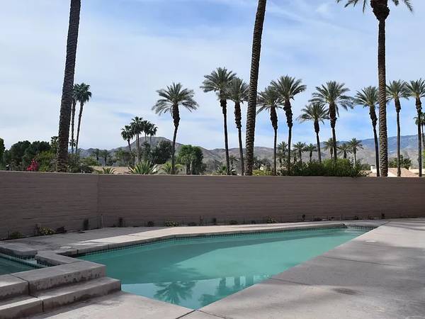 $3,999 / 4br - 2287ft2 - EXECUTIVE HOME - Gerald Ford Corridor (CATHEDRAL CITY)63686192054913121
