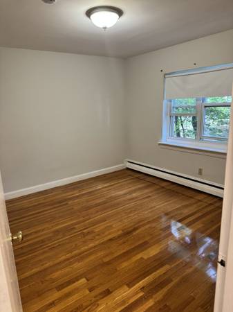 $3,100 / 2br - Brighton 2 Bed/1 Bath | Updated w/ Laundry in Building (Brighton)64213546198786124
