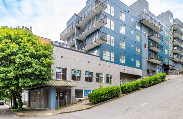 Office space...monthly terms, furnished, great location -- 1