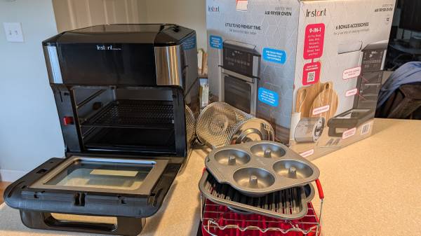 Instant Vortex Pro Air Fryer Oven 1