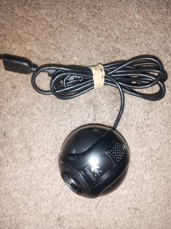 Logitech webcam missing stand 1
