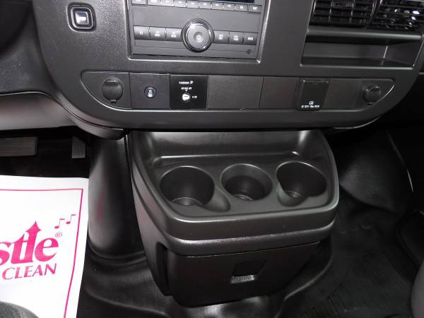 2025 GMC Savana 2500 - Photo 13