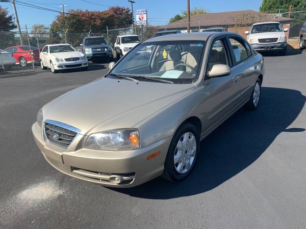 2005 Hyundai Elantra GLS/GT ¡96k millas! - $5,495 (Charlotte)63613513152641121