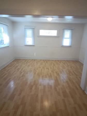 $1650.00 / 2br - 1000ft2 - West Temple63969053928323122