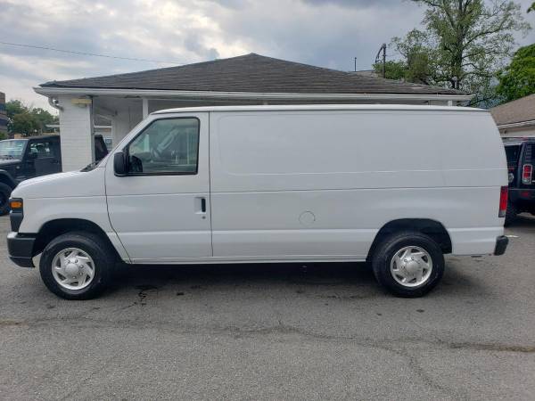 2012 Ford Econoline E-150 COMPLIMENTARY 3 MONTH WARRANTY! - $8,500 (+ AUTO BANK II - GOOD/BAD/NO CREDIT OKAY!)63481862746241123