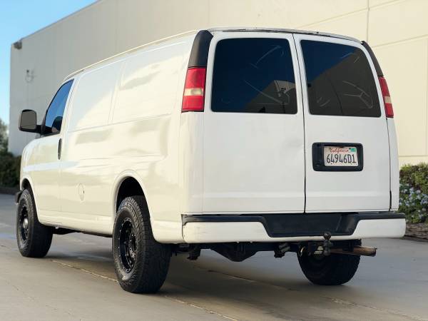 2007 GMC SAVANA 2500 / - Photo 3