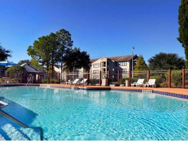 $1,335 / 2br - 1010ft2 - Rent Credit Reporting Service, in Brandon FL, 2/BD 2/BA (1911 Brandon Crossing Cir, Brandon, FL)63976137140739120