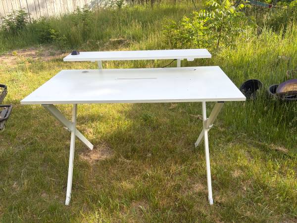 Desk with riser 1