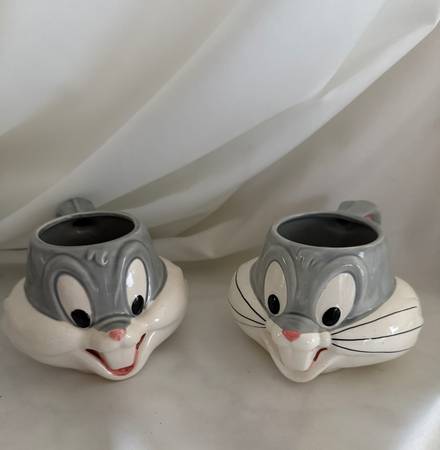 (3) Bugs Bunny Ceramic Mugs 1