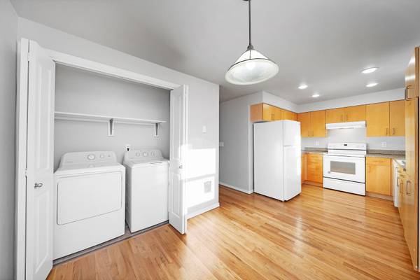 $2,395 / 3br - 2160ft2 - The Willows 3 bedroom 2.5 bath Townhome! (13515 SE Holgate Blvd Portland)63831327614339120