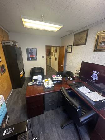 $900 / 720ft2 - Office Space for Rent (Silver Spring)63843420273923122