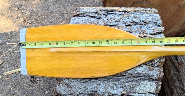 Wooden Kayak Paddle - Vintage Wall Decor - 6' 11" Long - $40 (Timberlake in Shelton, WA)63471354925825124