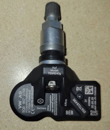 Audi/ Volkswagon/Porsche genuine tpms tire pressure monitoring sensor 1