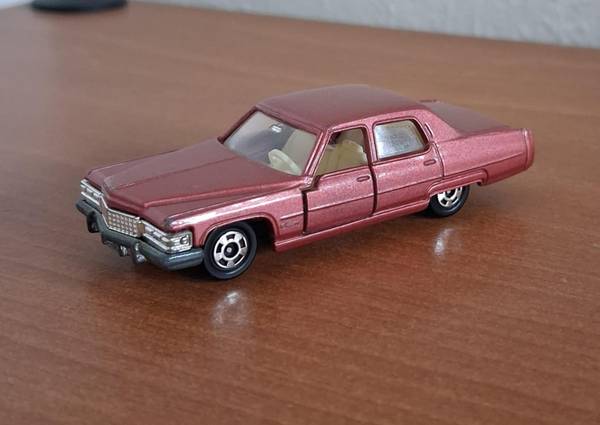 トミカ外国車シリーズ　Cadillac Fleetwood Brougham トミカ外国車シリーズ Cadillac Fleetwood Brougham トミカ外国