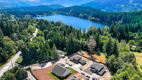 $1.399.950 / 3 hab - 2561 pies² - CASA ABIERTA. Nueva casa de un nivel en un terreno amplio junto al lago Padden. (Bellingham)63509634892289122