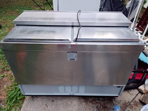 Perlick Corp 8365AUL Commercial Refrigerator/Cooler 1