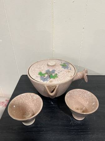 Vintage ceramic TEA sent with CRAKLE GLAZ and leave MOTIF 1