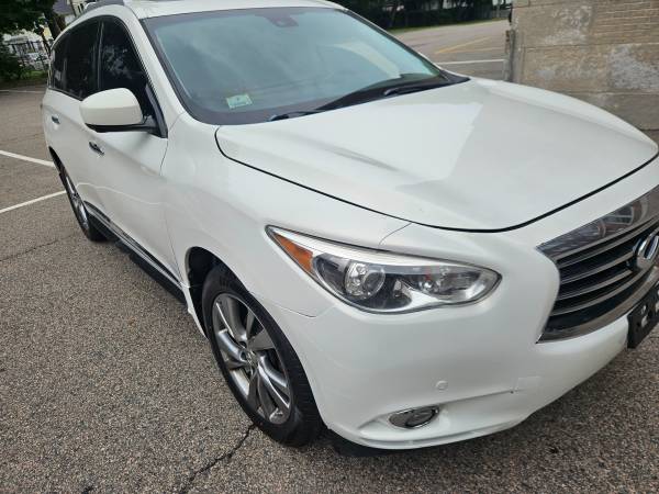 2014 Infiniti QX60 with 150'000 miles - $7,500 (Dorchester)63469916400643121