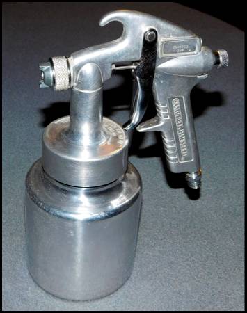 Campbell Hausfeld Model DH4200 Spray Gun w/1qt. Cup 1