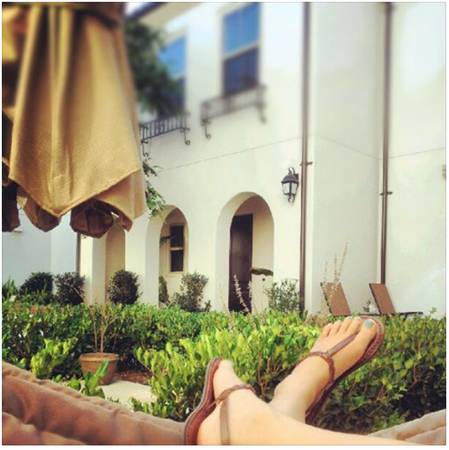 $1,595 / 2br - 1200ft2 - Beautifully furnished condo in the heart of Long Beach (Long Beach)63869889924353120
