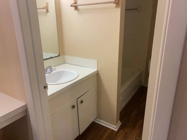 $805 / 1br - 900ft2 - 1 habitación + 1 baño Casa - Ubicación conveniente (College Station)63863134926979123