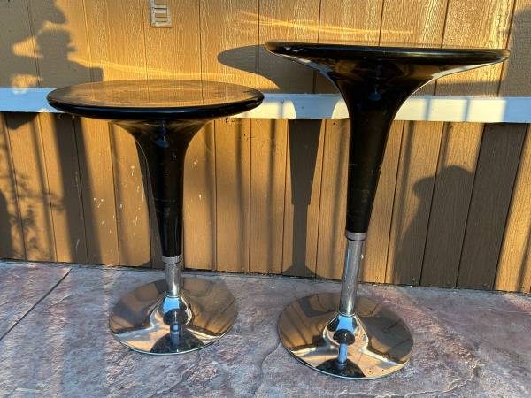2 MCM style round tables 1