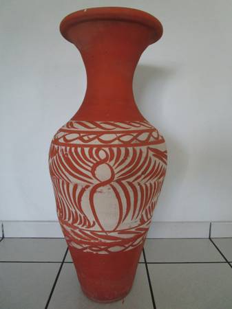 CARVED RED CLAY VASE WITH WHITE SPIDER-LIKE DESIGN 1