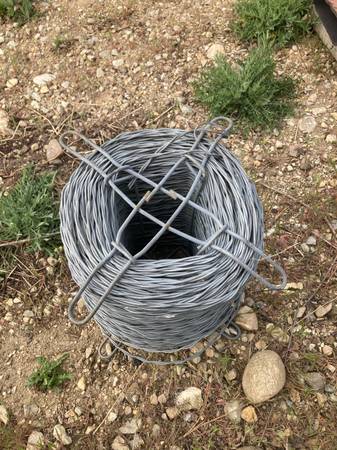 Barbless fence wire 1