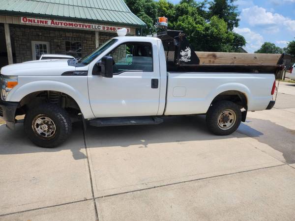 2012 Ford F350, 4x4, cabina sencilla, V8 de 6.2, cama volcadora de 8 pies, 71 000 millas - $11 395 (área de Fairfield/Ross, Ohio-Cincinnati)63470601666563123