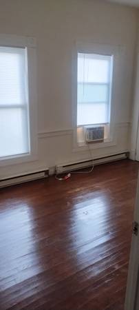 ROOMMATE NEEDED 1