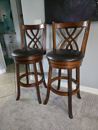 Bar stools 1