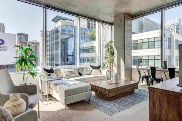 $2,122 / 1hab - 595ft2 - Estudio de Yoga, Persianas, Triturador, Alfombra en toda la vivienda (Triángulo Denny)63688462275201124