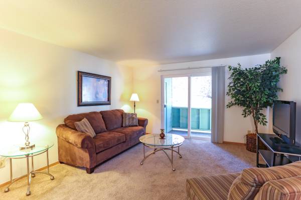 $1,599 / 2br - 1040ft2 - Affordable 2 Bed Apt in Vancouver - Limited Time Only!63914738409219120