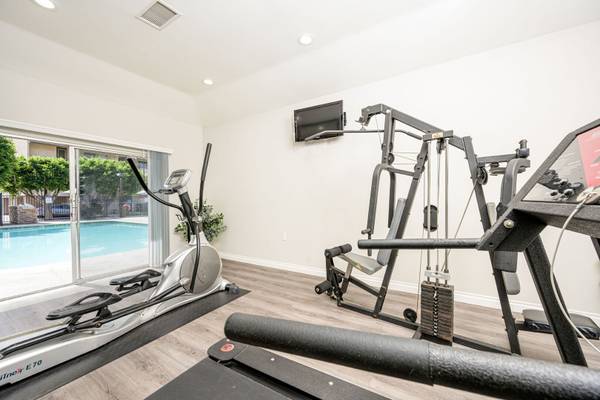 $2,390 / 1br - 788ft2 - Renovated Apartments, School Proximity63800403144577123