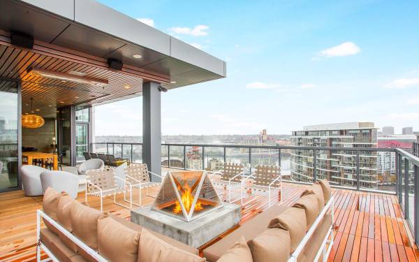 $2,455 / 1br - 995ft2 - Kitchen Pantry, Resident-Reserved Garage Parking, Fremont Bridge Views (Pearl/NW Portland/Downtown/Portland)63956785900291124