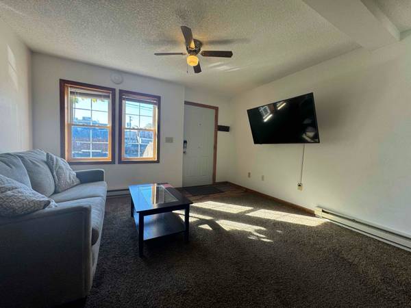 $850.00 / 1br - 488ft2 - Fully Furnished 1 Bed, 1 Bath Apartment - Move-In Ready!63953483447810122