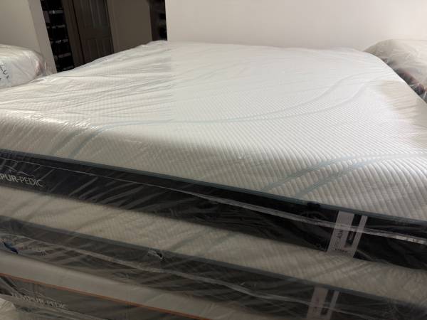 Tempurpedic Mattress Outlet 泰普床墊 1