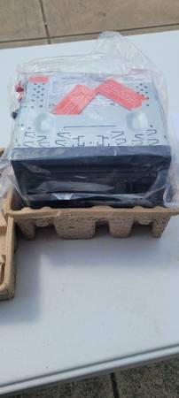 Jensen JVR210 Sirius satellite music console 1