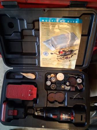 Dremel Tool Kit Rechargable 1
