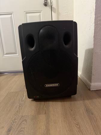 Samson Expedition EX20 PA speakers/monitors 1