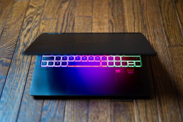 Omen Transcend OLED – Portátil de juego con RTX 4070, 32 GB, Intel Ultra 9 - $1450 (Chantilly)634708183344651224