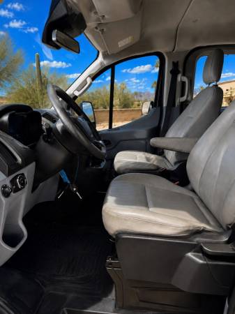 2019 Ford Transit Passenger Wagon - Photo 4