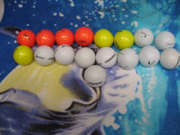 Lot of 17 golf balls 1
