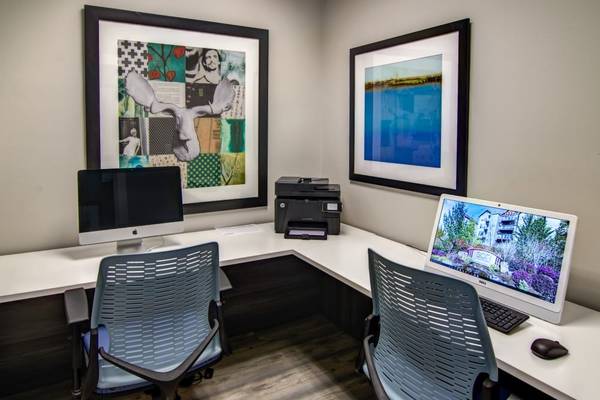 $1,681 / 1br - 714ft2 - Fitness Center, in Portland OR, 1/bd (1940 NW Miller Rd, Portland, OR)63914741276162121