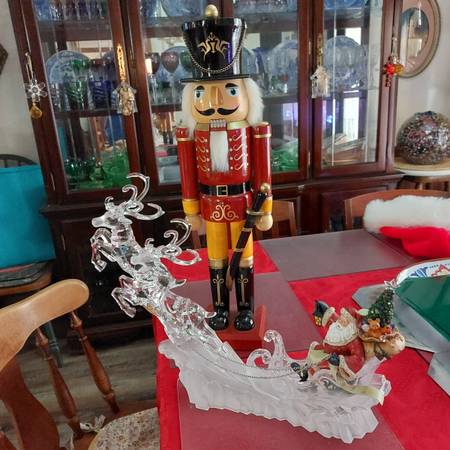 Boxed nutcracker & icy santa reindeer sleigh 1