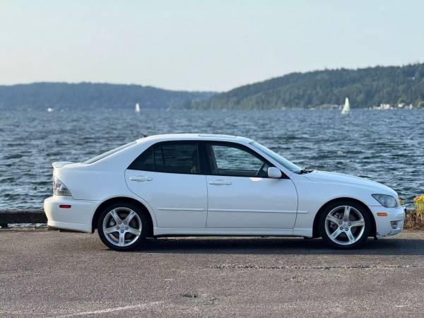 2005 IS 300 (150k miles) CLEAN TITLE - $10999.00 (Seattle)63617194400003124