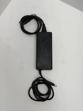 Pegasus Astro 12V 10A Power Supply – 2.1mm Plug (PPB Compatible) 1