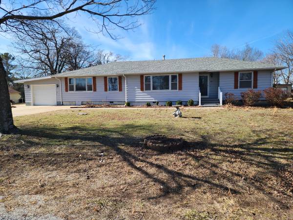 1271 South Plum Lane Carthage, MO 64836 1