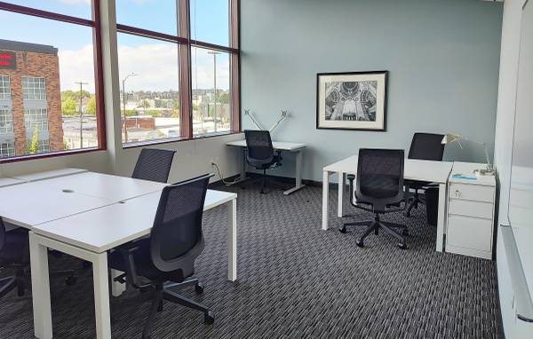 Touchdown → WORK → take-off | coworking desks 1