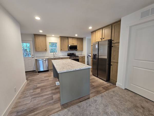 $164,900 / 3br - ¡3 Dormitorios! ¡Precioso! ¡Subvenciones Disponibles! (Richfield)64048422824195121